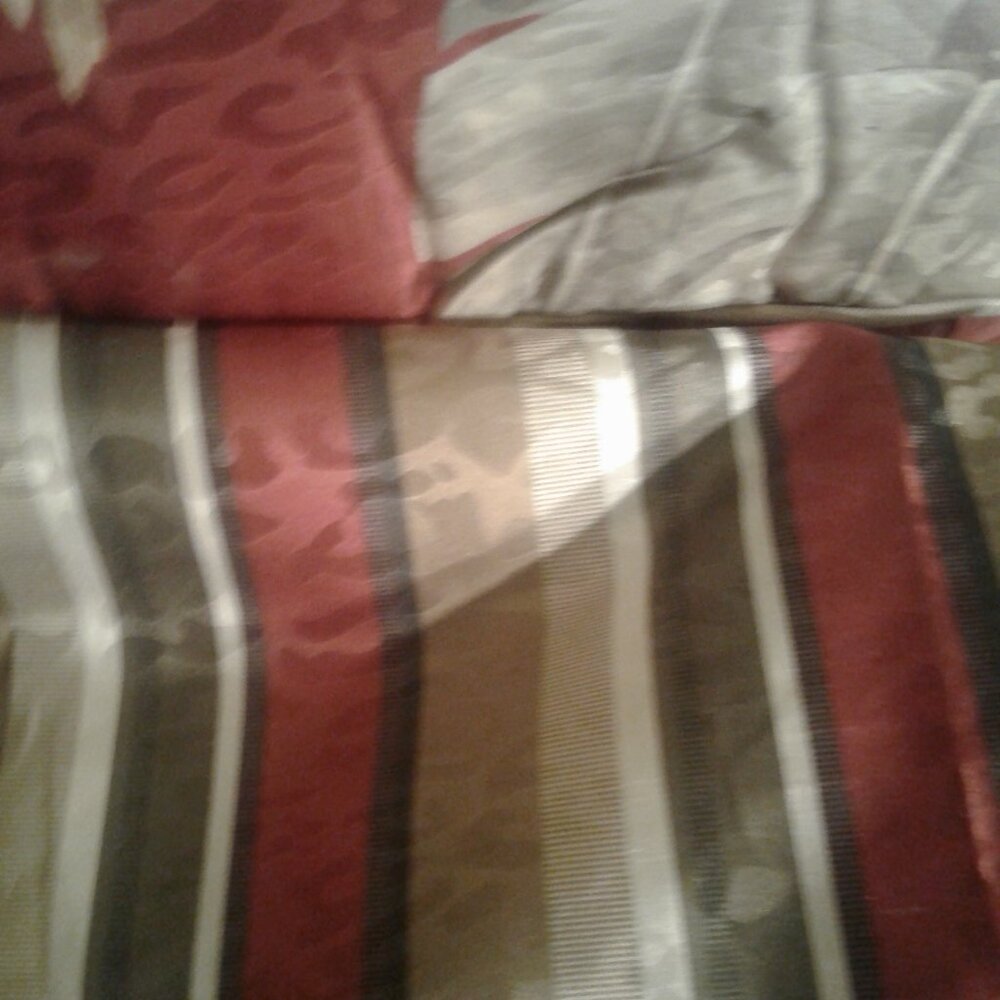 Set - Tropical Croscill Bedding Set - Complete - 8 pieces
